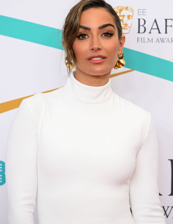 Frankie Bridge à Londres pour les British Academy Film Awards 2023