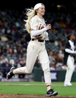 Josie Canseco à Houston pour le Cactus Jack Foundation HBCU Celebrity