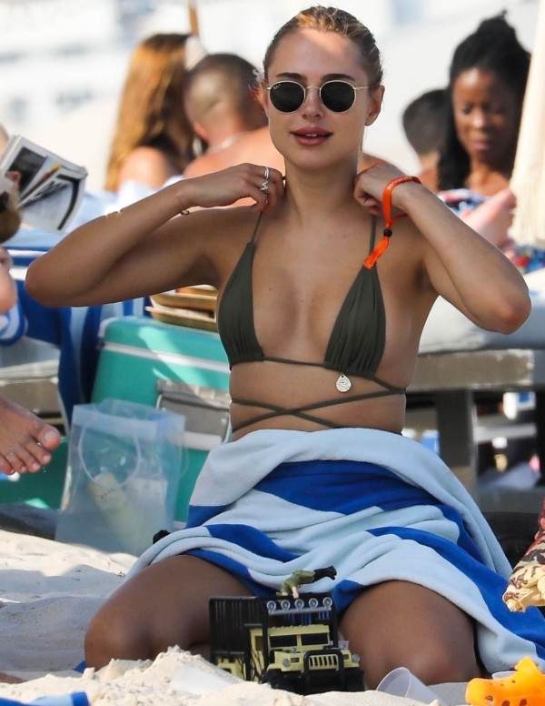 Kimberley Garner en vacances à Miami