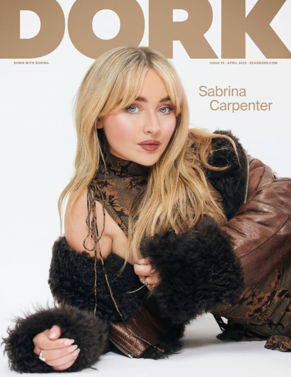 Sabrina Carpenter dans Dork Magazine