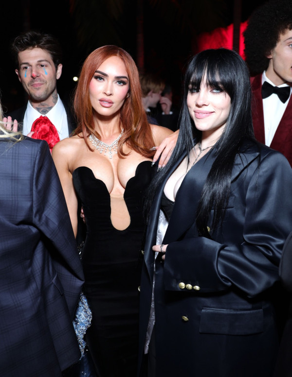 Megan Fox sexy à la soirée Vanity Fair des Oscars à Beverly Hills