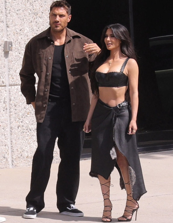 Kim Kardashian en shooting à Calabasas
