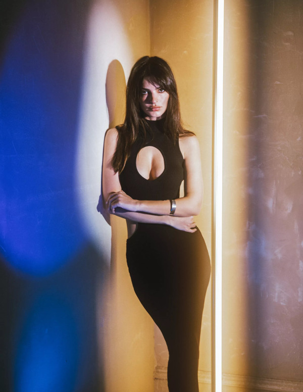 Emily Ratajkowski dans LA Times magazine