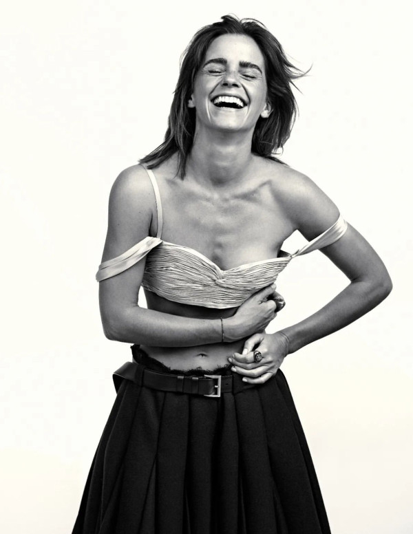 Emma Watson dans Wonderland magazine