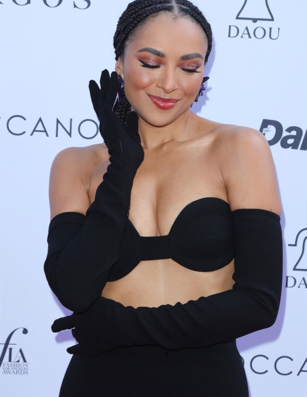 Kat Graham sexy aux Daily Front Row Fashion Awards 2023