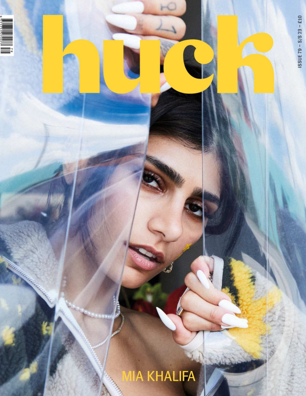 Mia Khalifa dans Huck Magazine