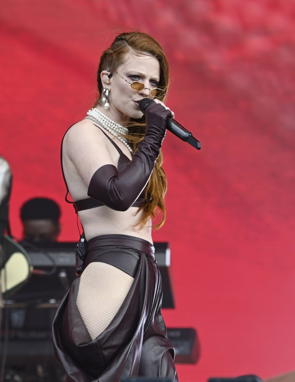 Jess Glynne en concert au Radio 1 Big Weekend à Dundee en Ecosse