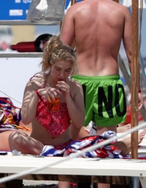 photos Anais Gallagher