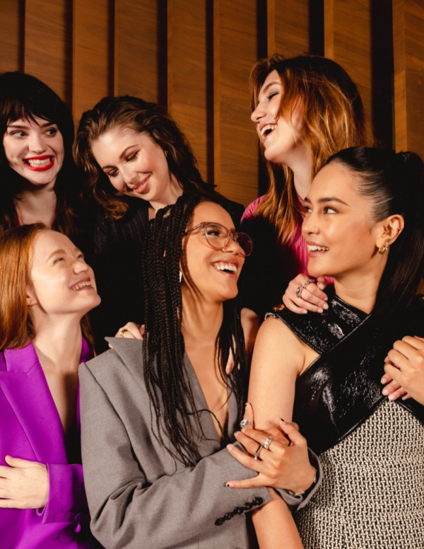 Sammi Hanratty, Sophie Nelisse et Sophie Thatcher + Yellowjackets cast en shooting pour LA Times