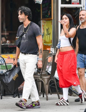 photos Lourdes Leon