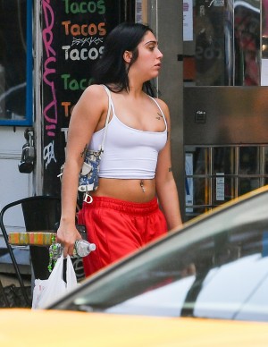 photos Lourdes Leon