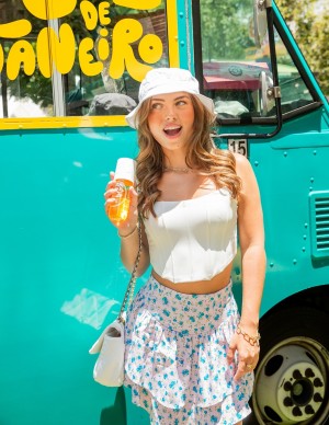 photos Caitlin Carmichael