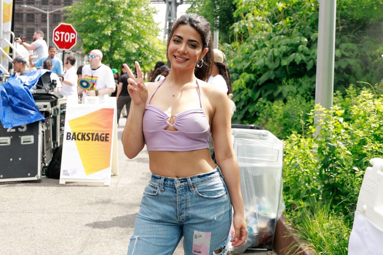 Emeraude Toubia à la New York City Pride 2023