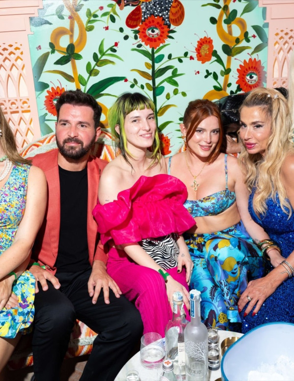 Bella Thorne et sa soeur Dani Thorne au 69ème Festival du film de Taormine