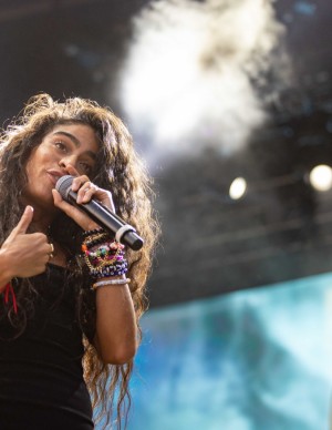 photos Jessie Reyez