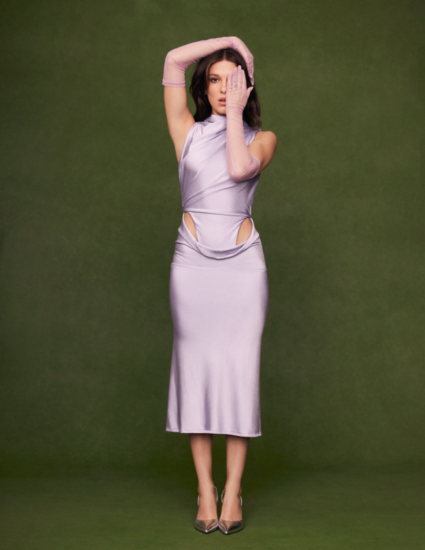 Shooting Millie Bobby Brown pour WWD Magazine