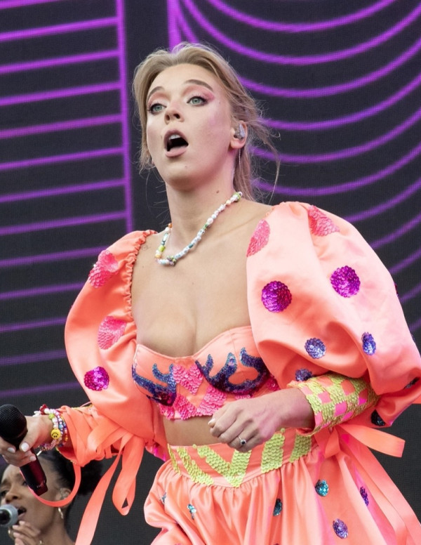 Becky Hill en concert au Lands Music Festival à San Francisco
