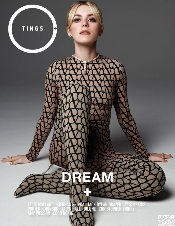 Shooting Kiernan Shipka pour Tings Magazine