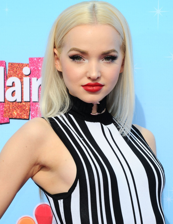 Dove Cameron à la soirée de presse NBC pour Hairspray Live