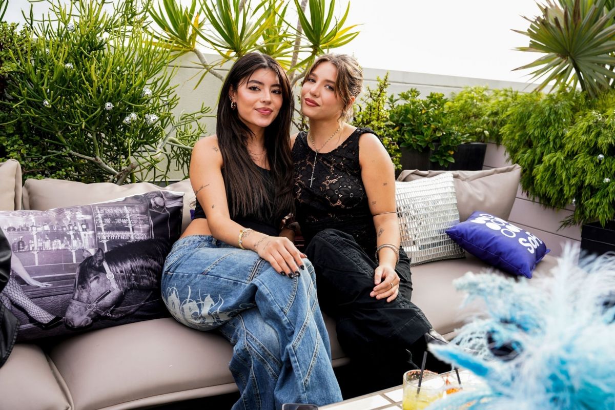 Mackenzie Ziegler en soirée à Culver City