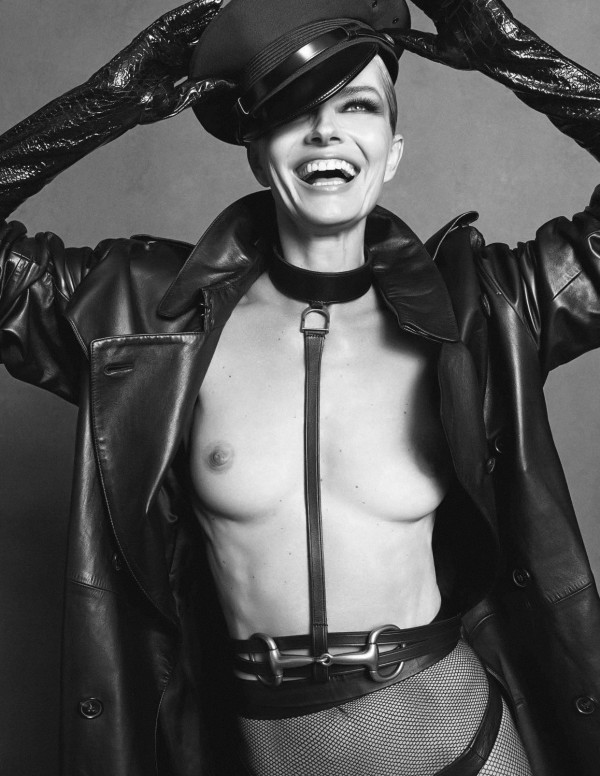 Paulina Porizkova en shooting pour Vanity Fair ( Italie )