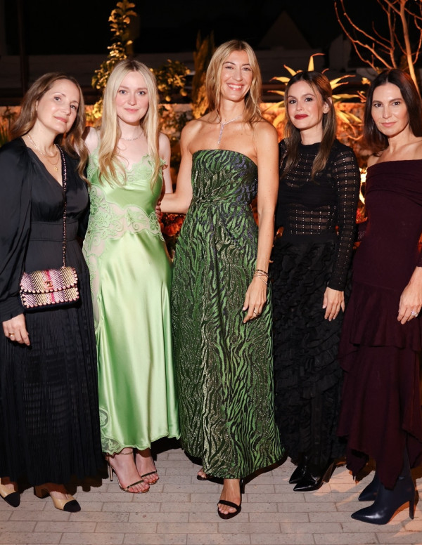 Rachel Bilson à Los Angeles pour l'ouverture de la nouvelle boutique Ulla Johnson
