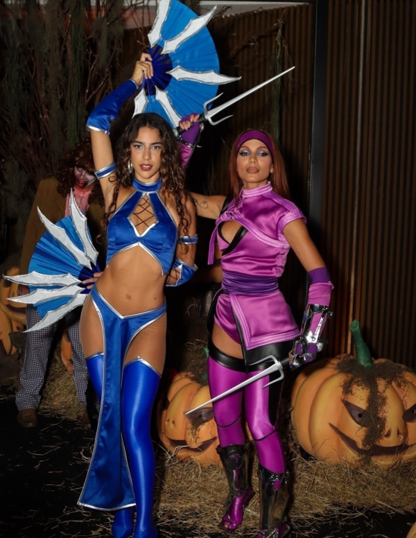 Anitta déguisée en soirée Halloween à Rio de Janeiro