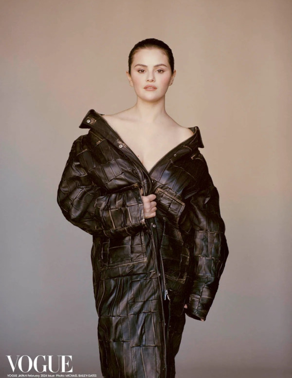 Selena Gomez dans Vogue magazine ( Mexique )