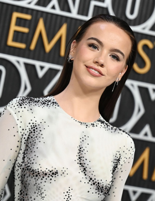 Emma Brooks aux Emmy Awards à Los Angeles