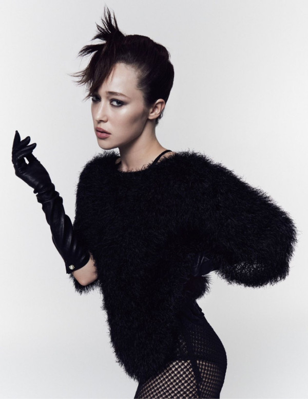 Alycia Debnam-Carey dans Elle Magazine ( Australie )