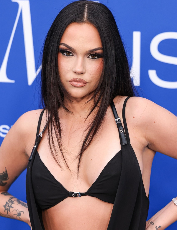 Maggie Lindemann aux Billboard Women in Music 2024 à Inglewood 