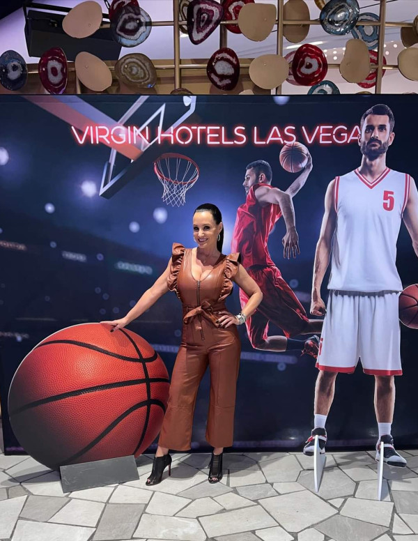 Lisa Ann à Las Vegas pour le match de NBA