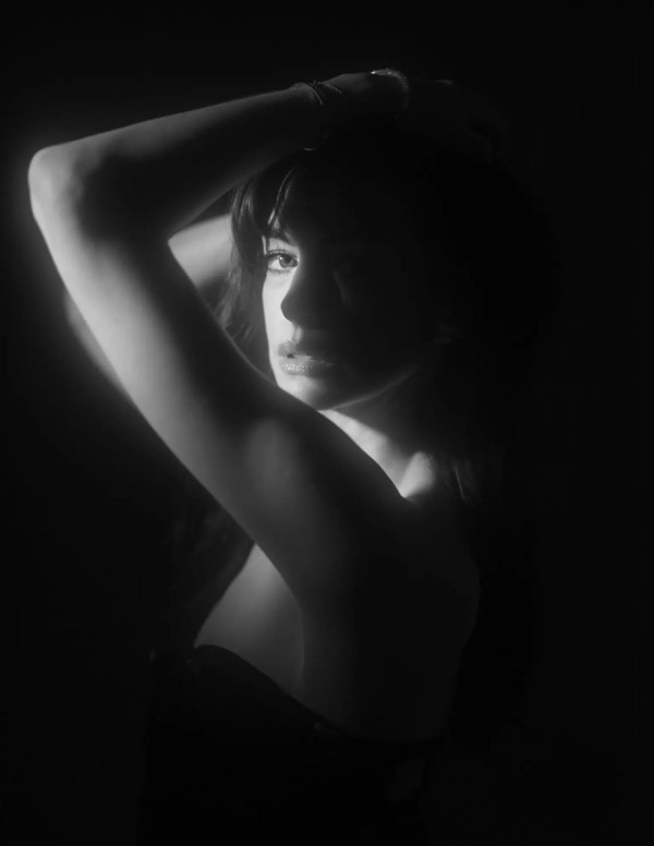 Anne Hathaway en shooting pour New York Times Magazine