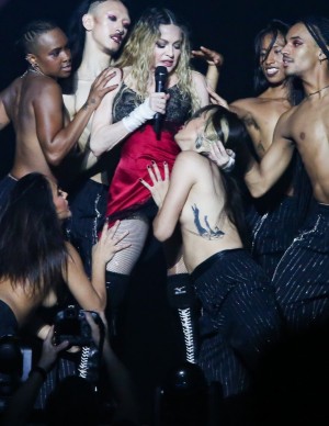 Madonna en concert au Copacabana Beach à Rio de Janeiro