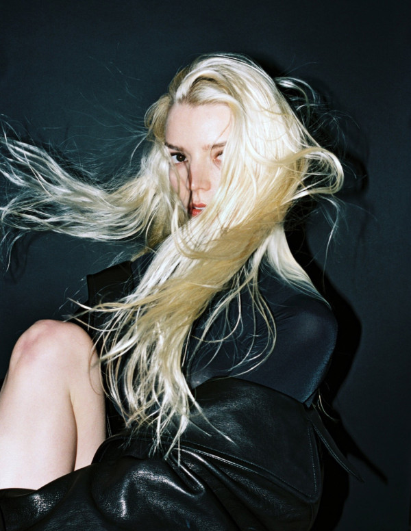Anya Taylor-Joy en shooting pour le New York Times