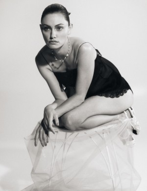 photos Phoebe Tonkin