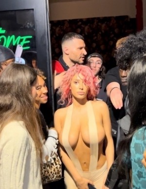 photos Bianca Censori