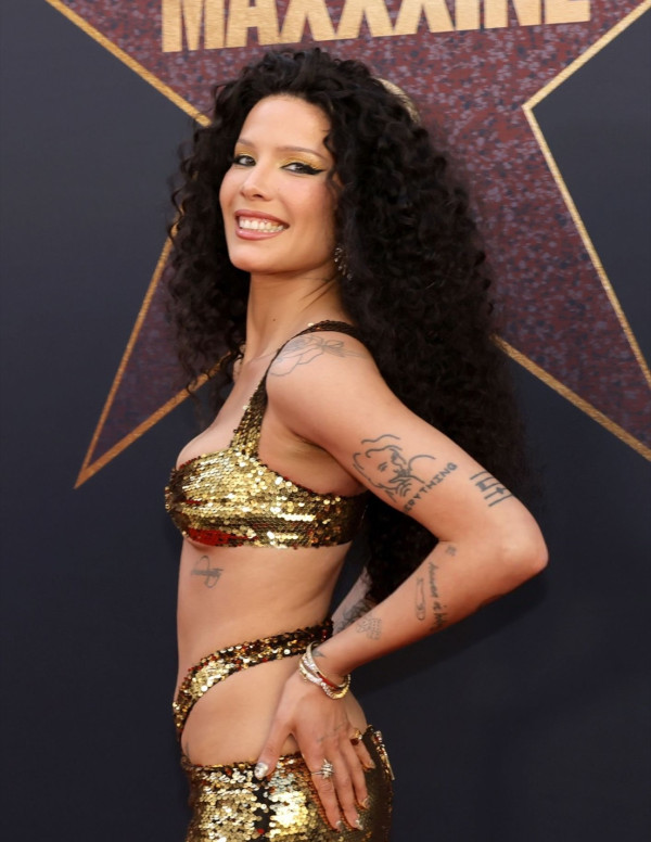 Halsey à Hollywood pour la première de MaXXXine