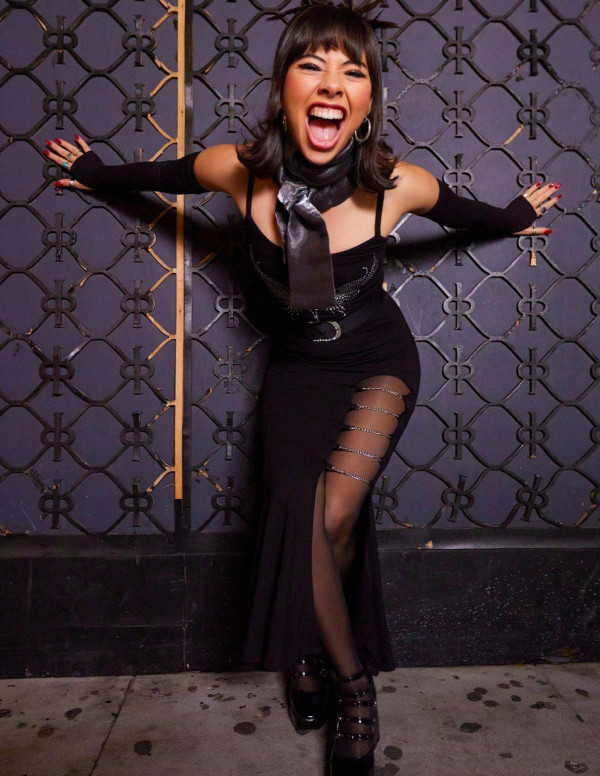 Xochitl Gomez en mode rebellion chez Hot Topic