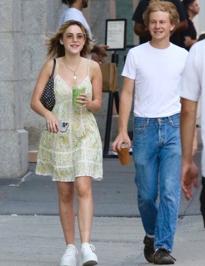 photos Kiernan Shipka