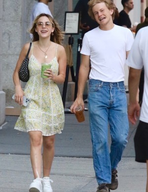 photos Kiernan Shipka