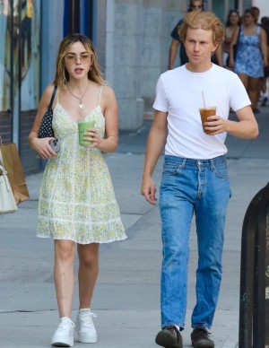 photos Kiernan Shipka