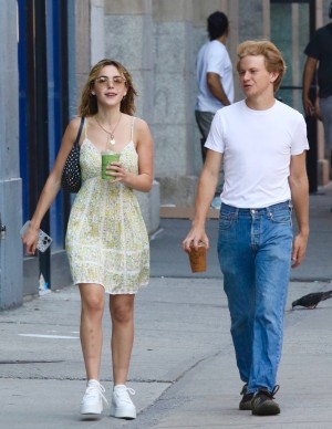 photos Kiernan Shipka