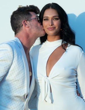 photos April Love Geary