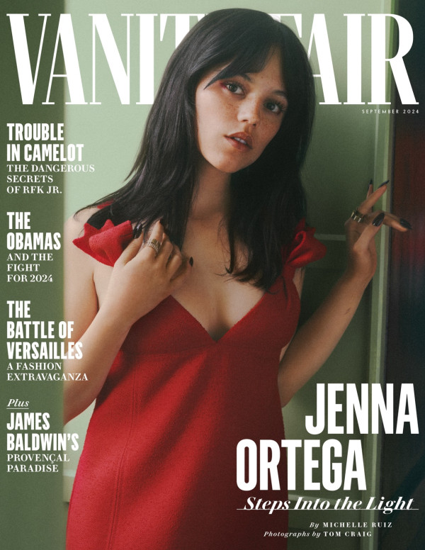 Jenna Ortega : Élégance obscure sous les projecteurs de Vanity Fair
