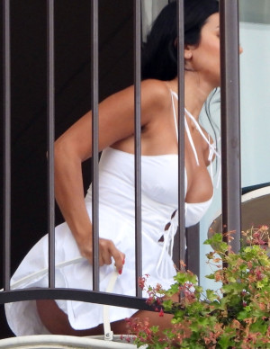 photos Ekin-Su Culculoglu