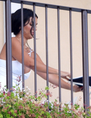 photos Ekin-Su Culculoglu