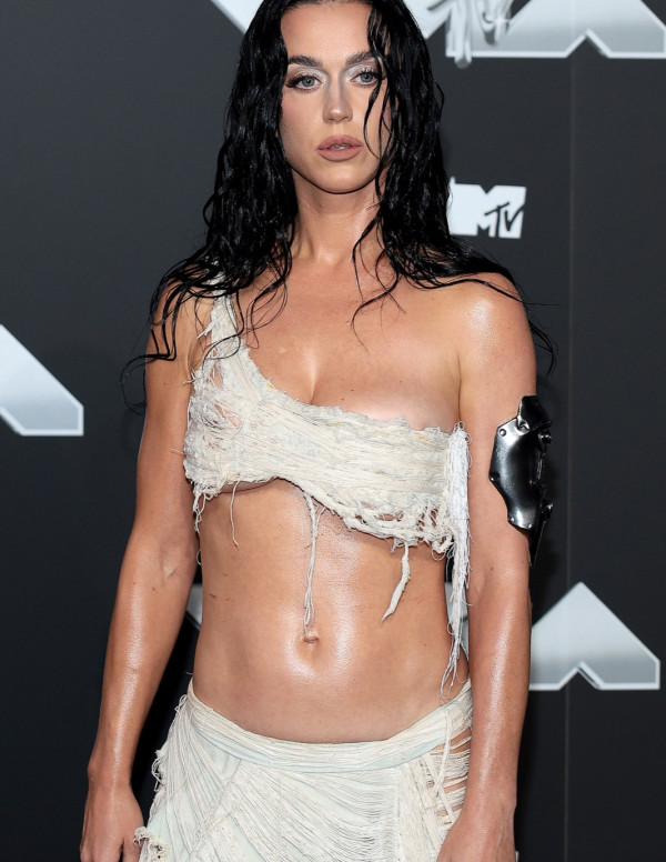 Katy Perry ou l'art de recycler les bandes de momies