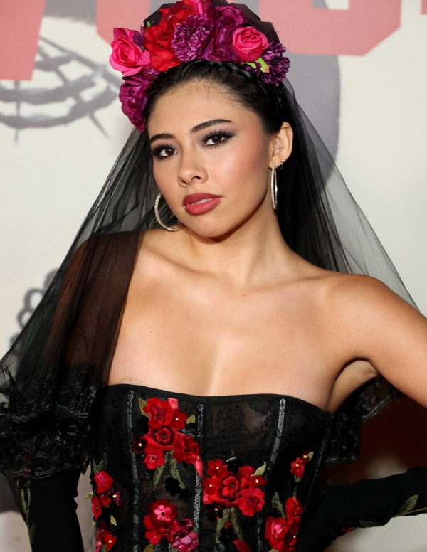 Xochitl Gomez enchante le Dia de Muertos à Los Angeles