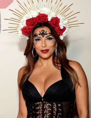 Eva Longoria brille comme une icône à la soirée Dia de Muertos à LA